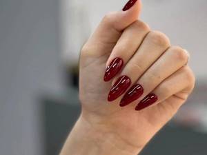 هزینه کاشت ناخن در عباس آباد