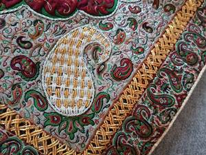 خرید رومیزی دور طلایی ترمه