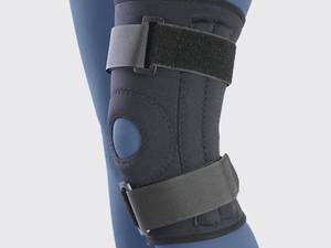 زانو بند نئوپرن چهار فنره طب و صنعت کد41100