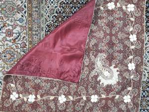 رومیزی ترمه دوزی یک در یک متر
