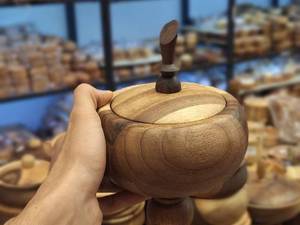 قیمت شکلات خوری پایه دار چوبی 