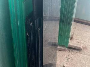 تولیدکننده شیشه دودی در نور