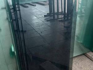 تولیدکننده شیشه دودی در نور