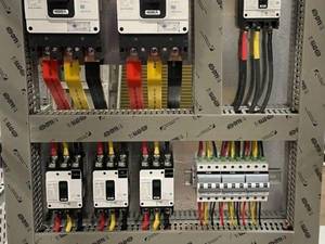 مونتاژ تابلو برق صنعتی با ساخت تابلو برق
