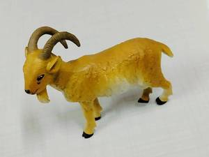 خرید فیگور بز ماده کلیکسیونی