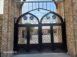 ساخت دروازه ورودی با طراحی سنتی در کاشان