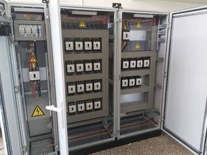 خرید و قیمت تابلو برق صنعتی در اصفهان
