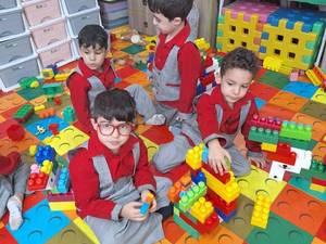 مهدکودک با محیط امن در تهران
