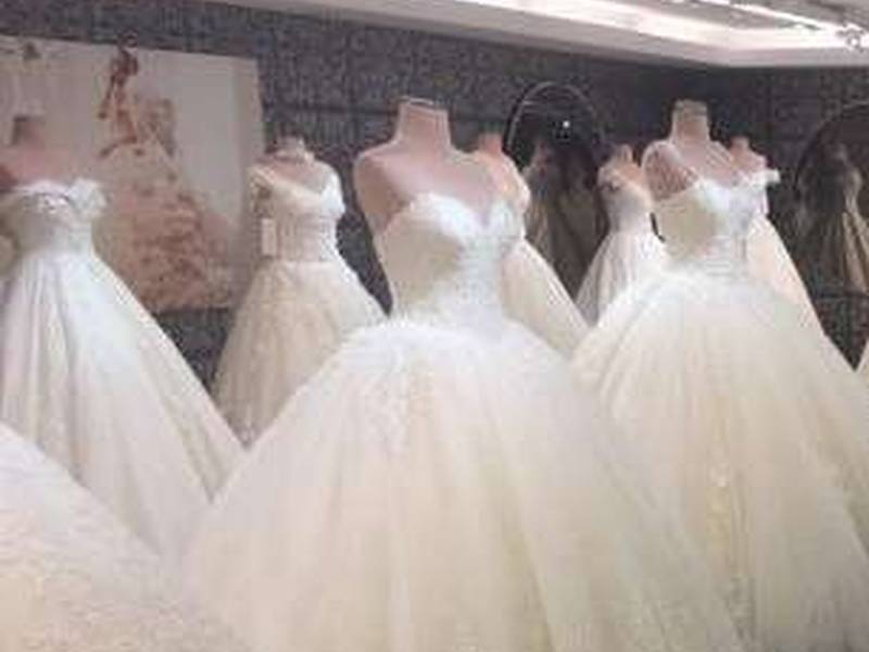 مزون لباس عروس در تختی رشت