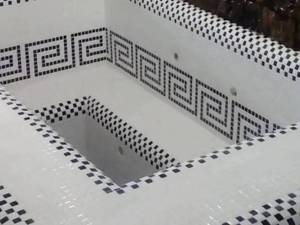 کاشی‌ کاری استخر در بندرعباس