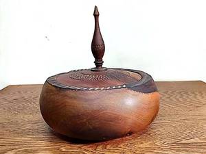 شکلات خوری روستیک در گرگان
