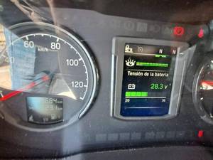 پیش فروش ۸ چرخ باری اسکانیا R450