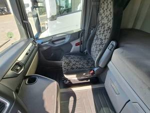 پیش فروش ۸ چرخ باری اسکانیا R450