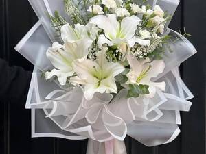 سفارش و خرید دسته گل خاص در آمل 