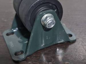 چرخ ثابت دوقلو پلاستیکی در ساری