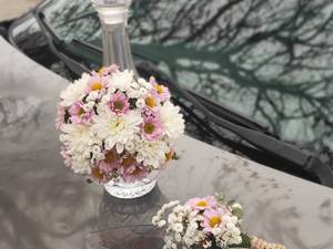 سفارش دسته گل عروس و ماشین در آمل 