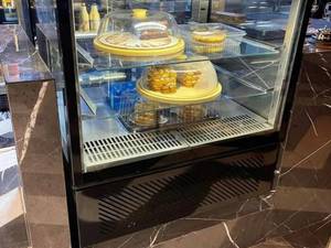 یخچال شو کیک در اصفهان