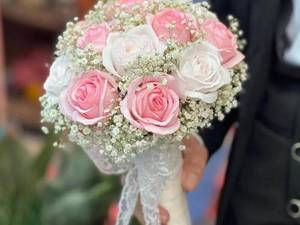 دسته گل عروس لاکچری در گچساران