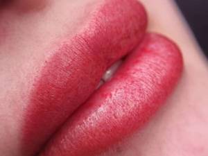 شیدینگ لب طبیعی در کرمانشاه