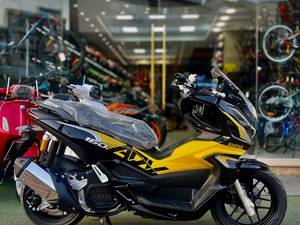 قیمت موتور همتاز adv 160 در رشت