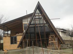 سازنده کلبه سوئیسی در گیلان