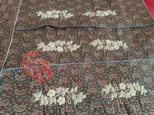 آموزش سرمه دوزی روی ترمه در میدان قیام تهران