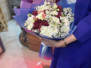 سفارش دسته گل کوچک هدیه‌ در گچساران