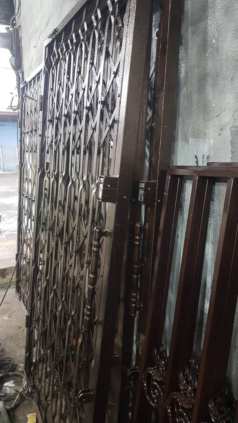 ساخت و طراحی درب اکاردیونی ضد سرقت در رشت