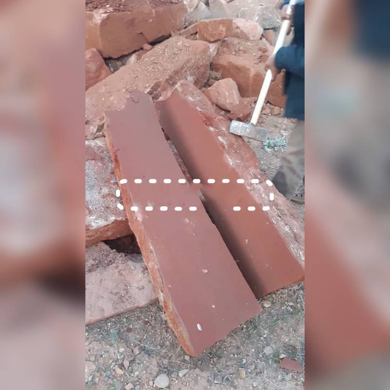 سنگ فرش باغی با سنگ ورقهای در کرمان