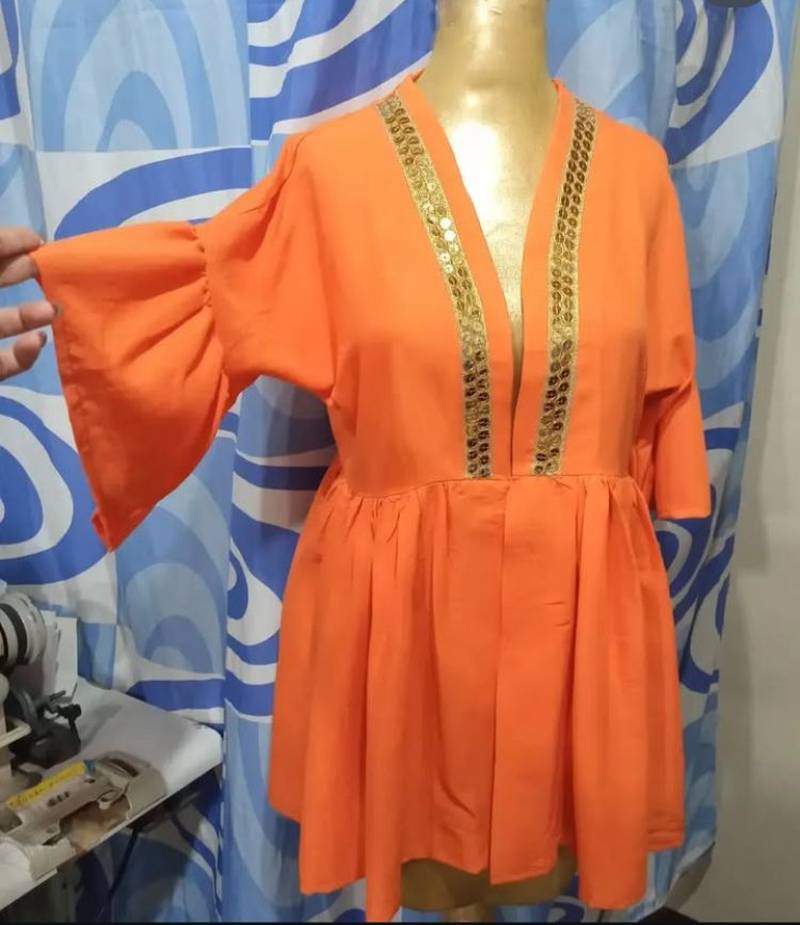 طراحی و دوخت مانتو اسپرت رنگی در رشت