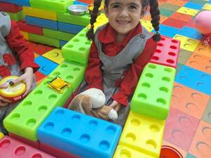 مهدکودک و پیش دبستانی قرآنی در میدان مادر تهران