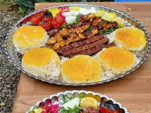 فضای باز و آلاچیق سنتی در رشت