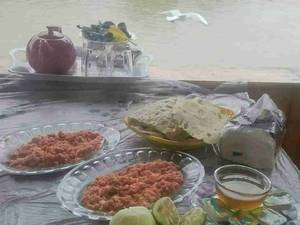 صبحانه در مرداب