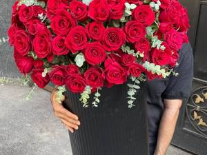  سفارش باکس گل رز لاکچری در آمل