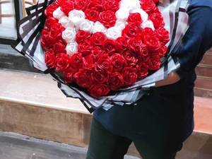 سفارش صد شاخه رز ربانی 