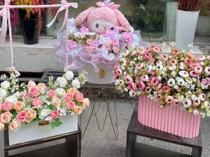 سفارش باکس گل شیک مصنوعی در آمل