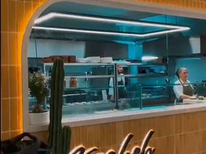 اجرای آجر شاموتی پینترسی کافه