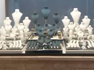 طراحی و اجرای دکوراسیون داخلی طلا فروشی در رشت