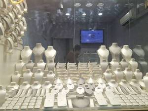 ویترین طلا فروشی لوکس در اراک