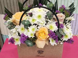 سفارش باکس گل اقتصادی در آمل