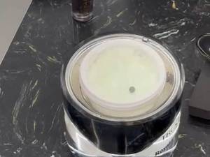 قیمت کرم خاویار رویال تراست در کرج