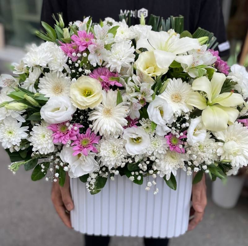 خرید باکس گل با طراحی سفارشی در آمل