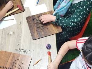 مهدکودک با روش نوین در خیابان حصاری تهران