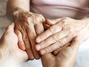 خدمات درمانی و مراقبتی سالمندان در لاهیجان