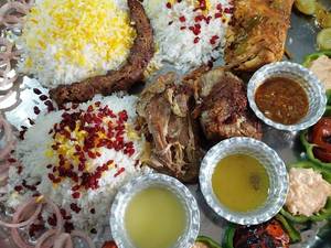 رستوران باغ بومگردی کلوت های شهداد