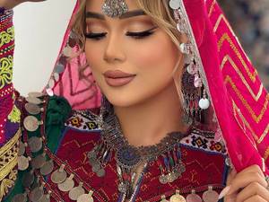  میکاپ و شینیون عروس در شهر ری