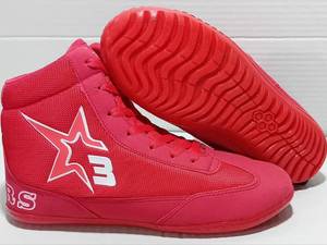 کفش ورزشی پسرانه فوتبال در تبریز