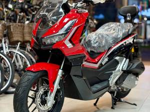 قیمت موتور همتاز adv 160 در رشت