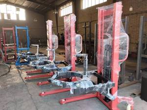 میز هیدرولیک دستی برقی 