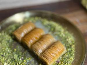 قیمت هر کیلو باقلوا استانبولی در تبریز